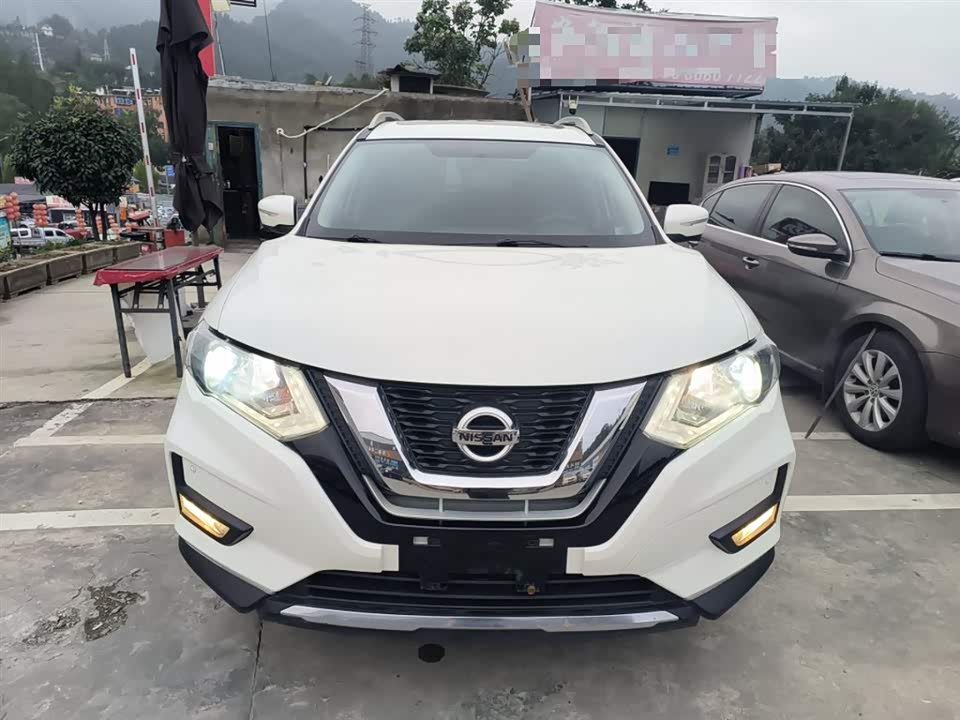 Nissan Qijun