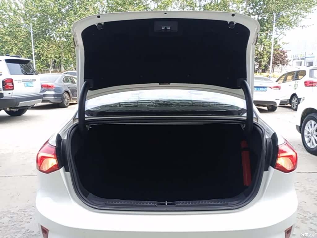Ford Focus, 2019 19