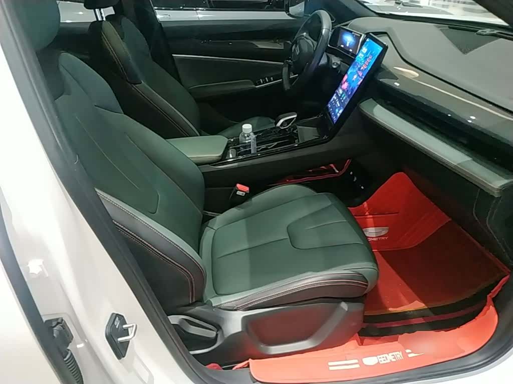 Geely Boyue, 2025 25