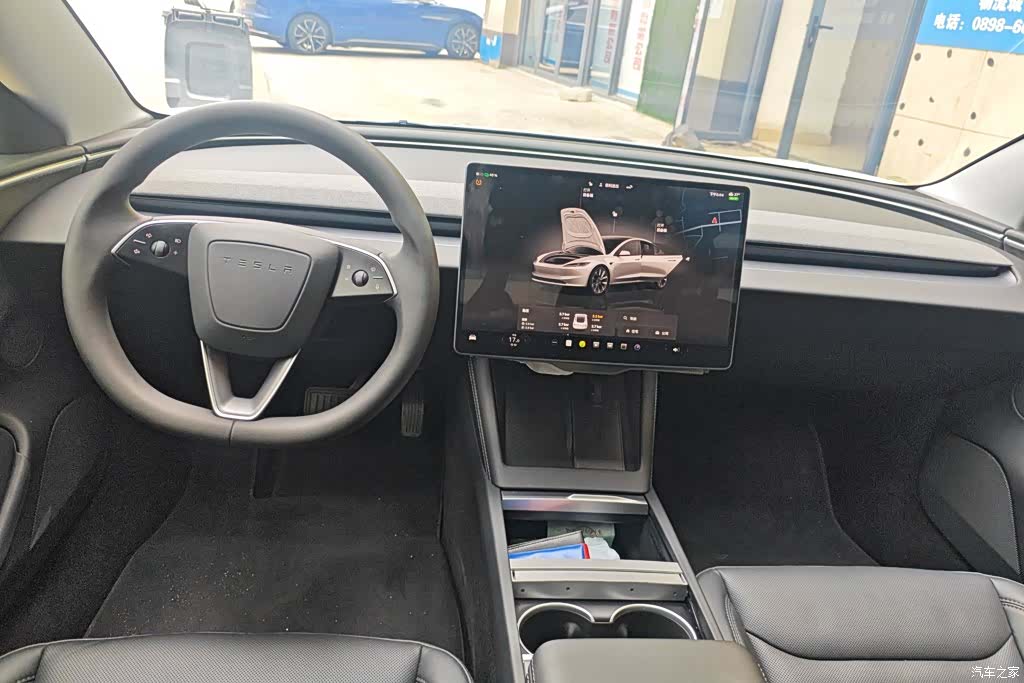 Tesla Model 3, 2024 12