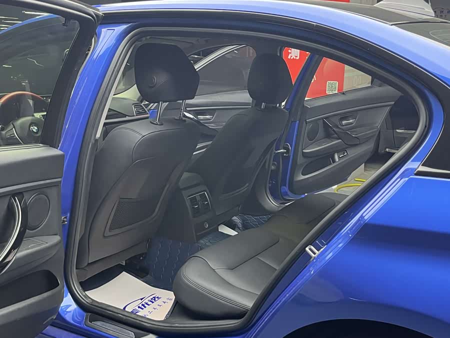 BMW 3 Series 2019, фото 22