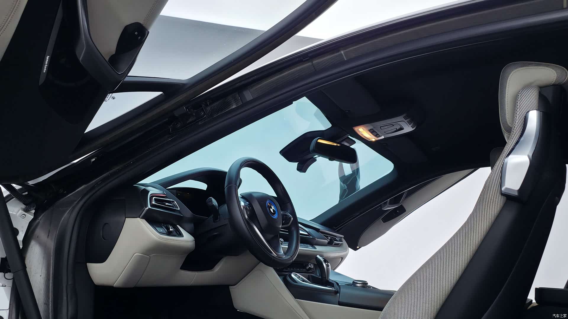 BMW i8, 2017 11
