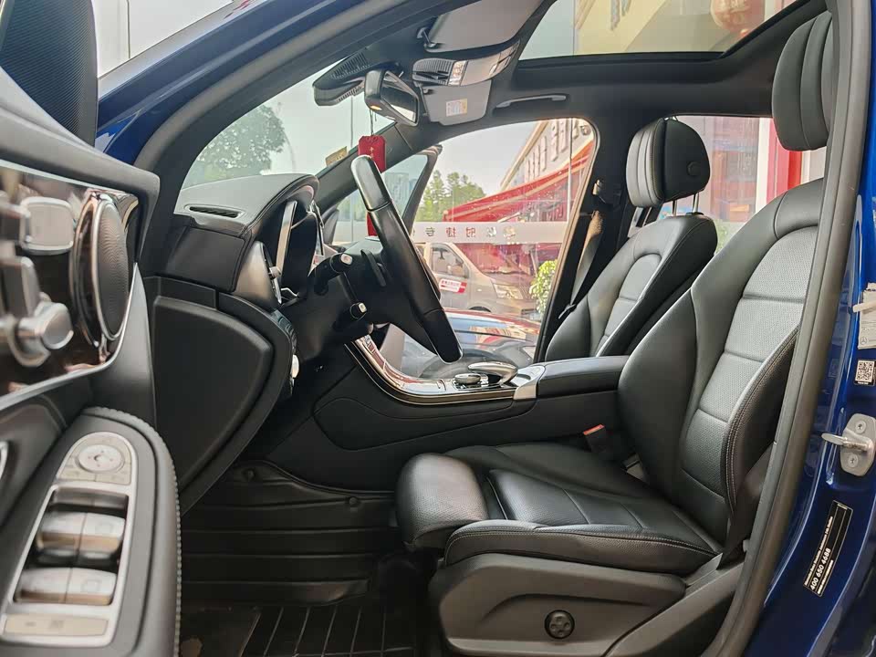 Mercedes-Benz GLC Mercedes-Benz GLC