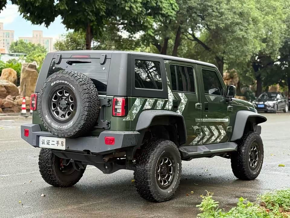 Beijing BJ40