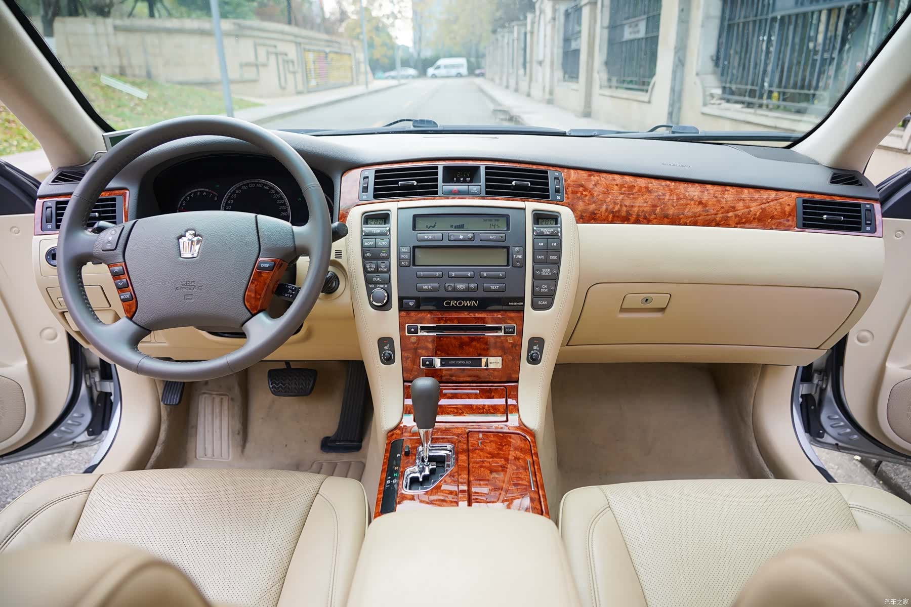 Toyota Crown, 2007 9