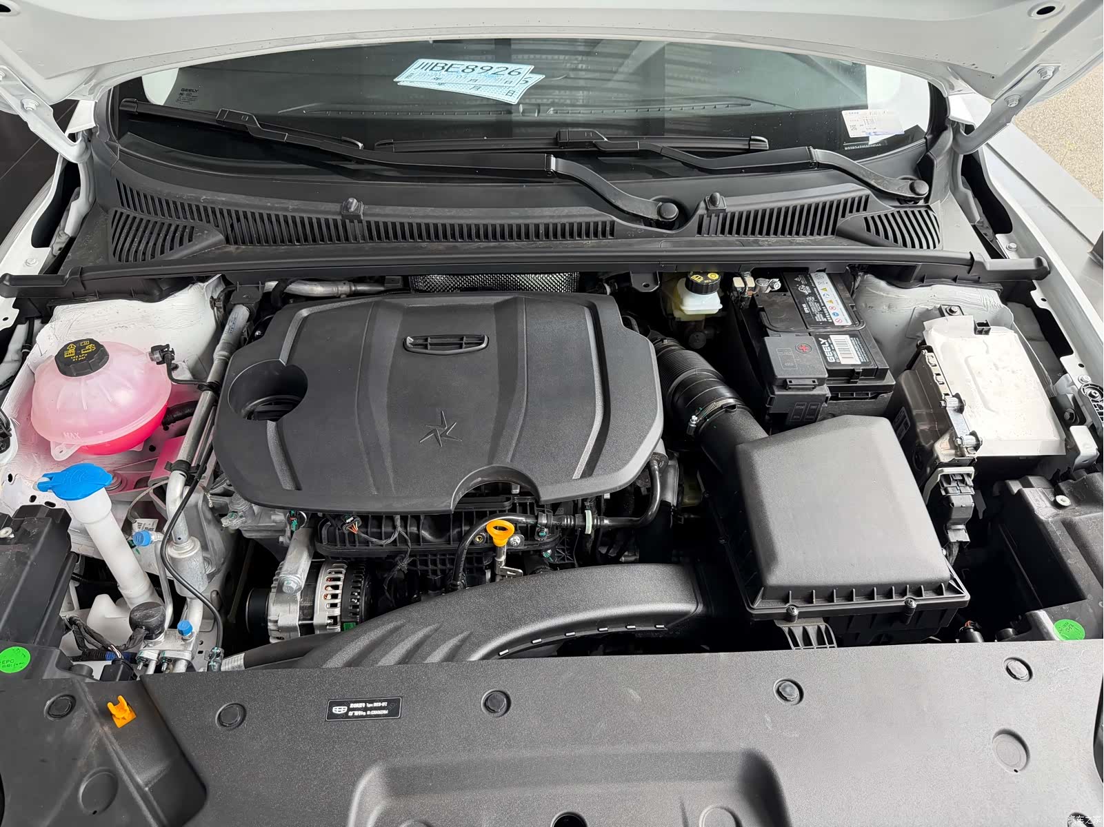 Geely Binray, 2026 16
