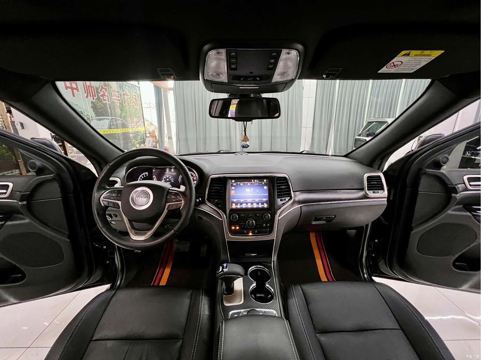 Jeep Grand Cherokee, 2017 16