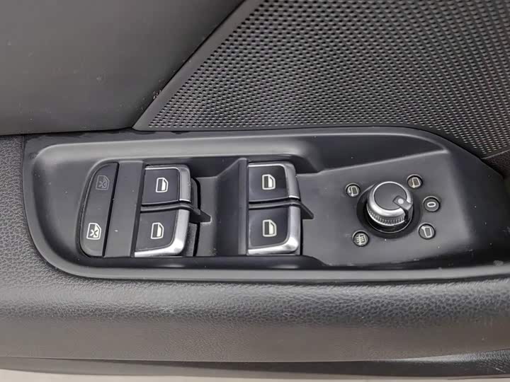 Audi A3 2014 Sportback 35 TFSI АКПП Люкс