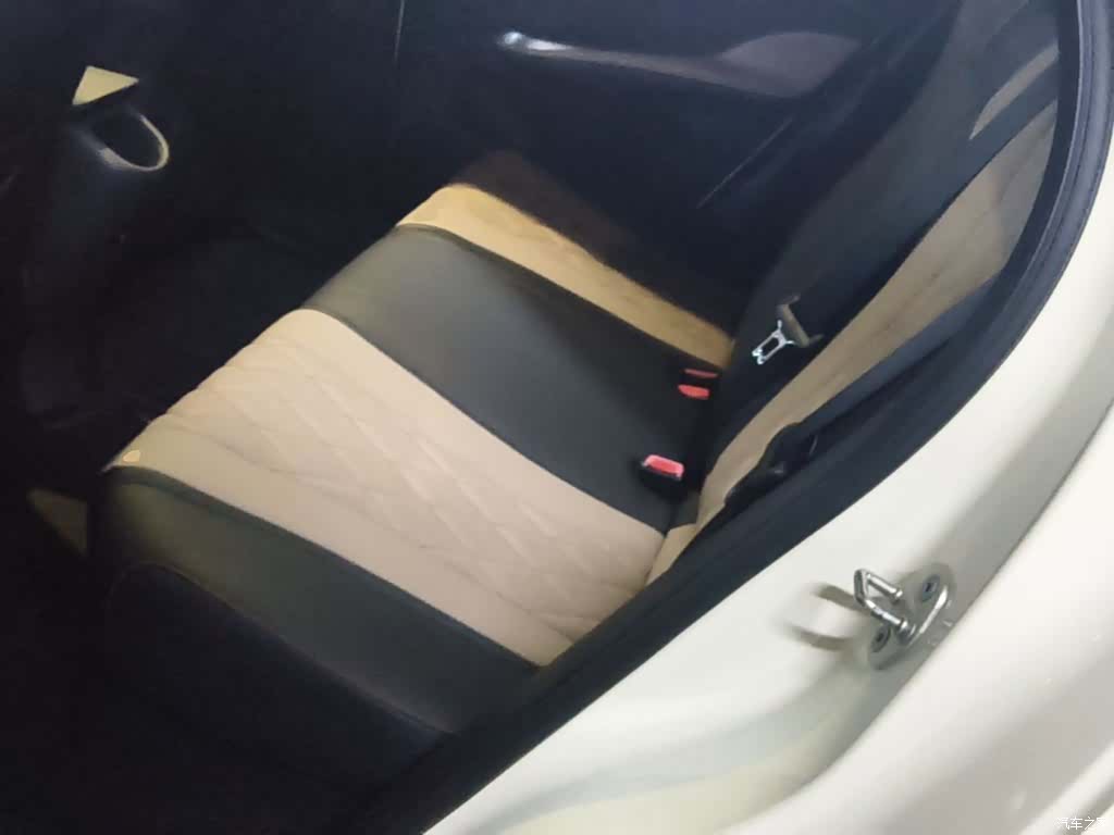 BYD Dolphin, 2023 17