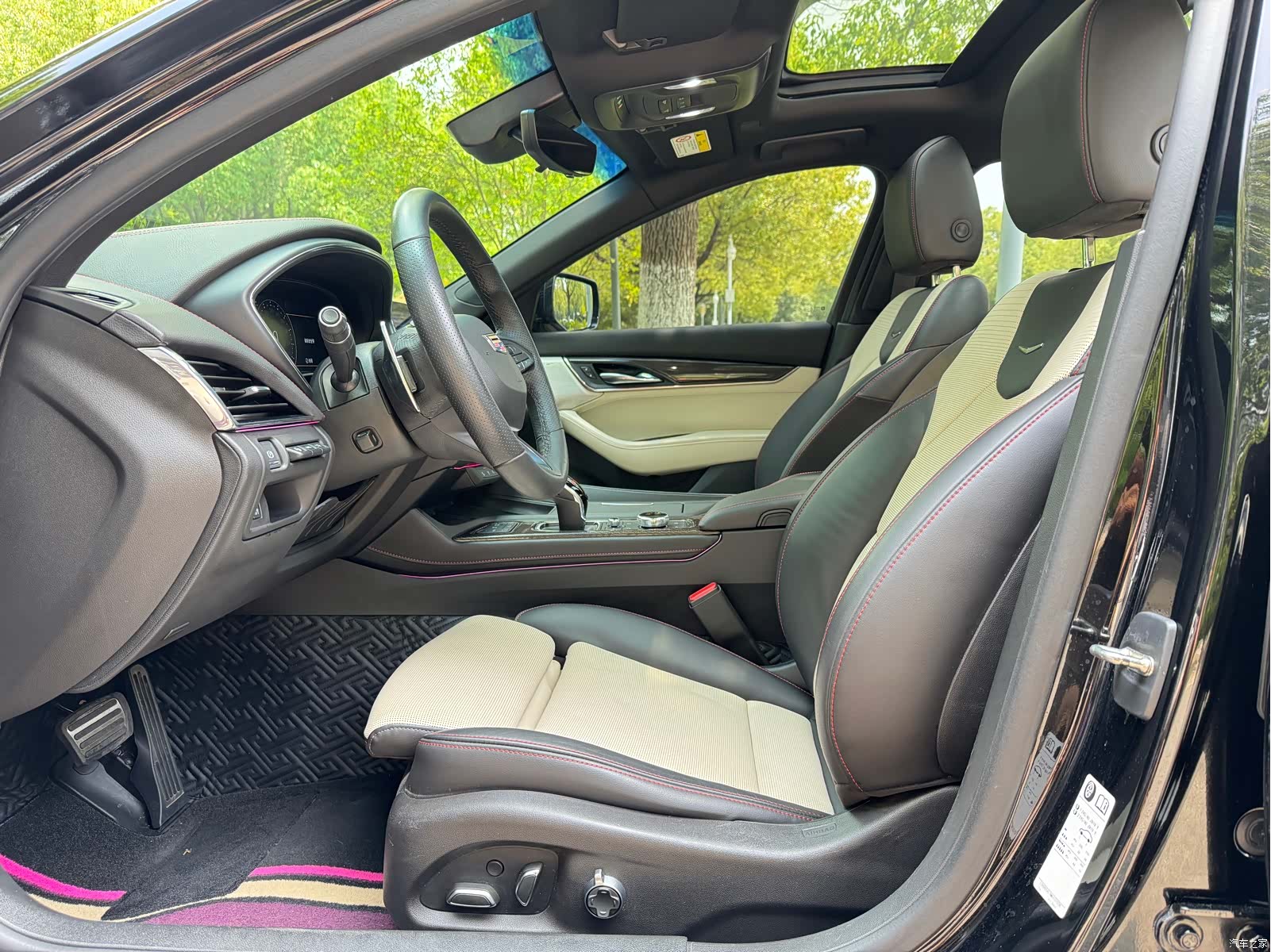 Cadillac CT5, 2021 все фото