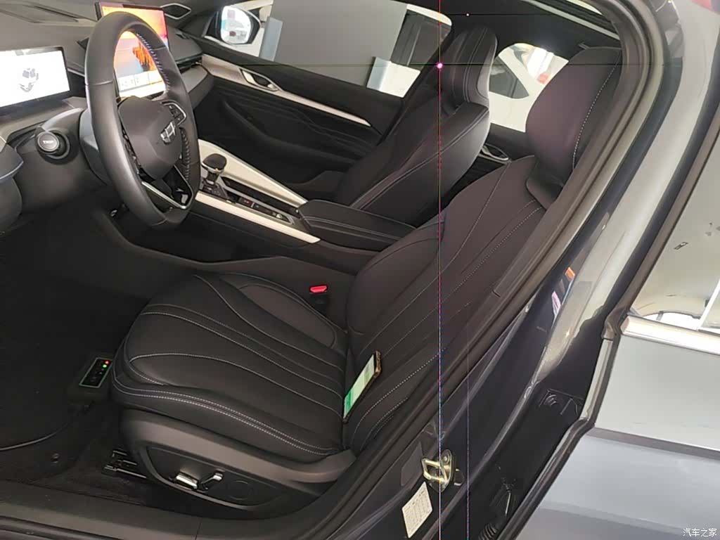 Geely Preface, 2025 15