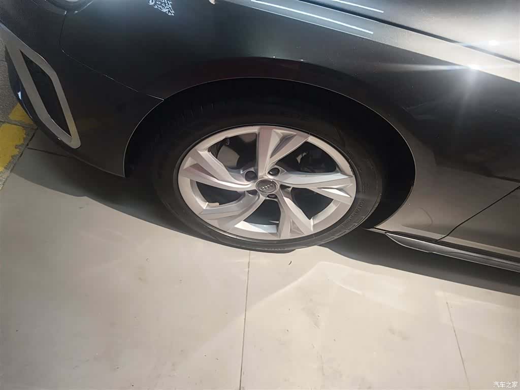 Audi A4L, 2021 23
