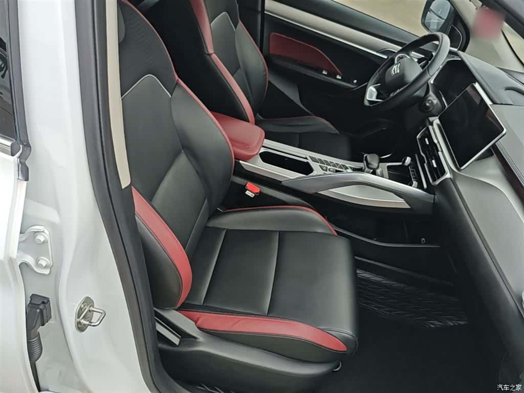 Geely Coolray, 2021 25
