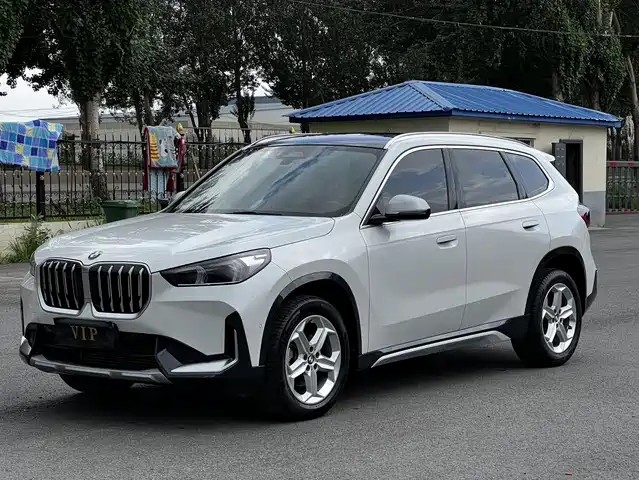 BMW X1 2023 — купить из Китая под заказ
