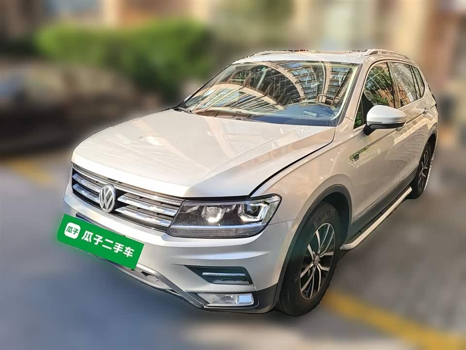Volkswagen Tiguan L