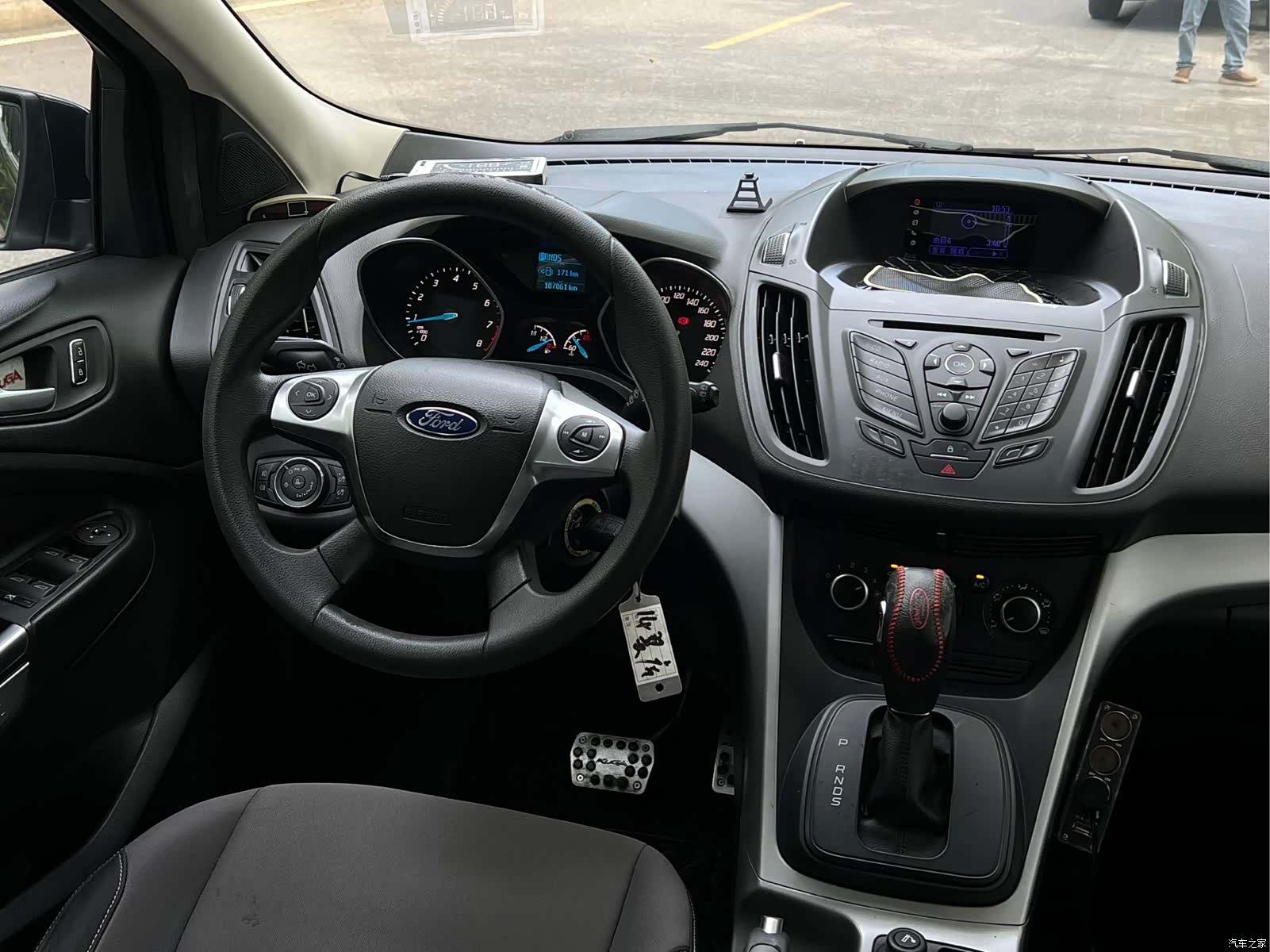 Ford Kuga, 2014 12