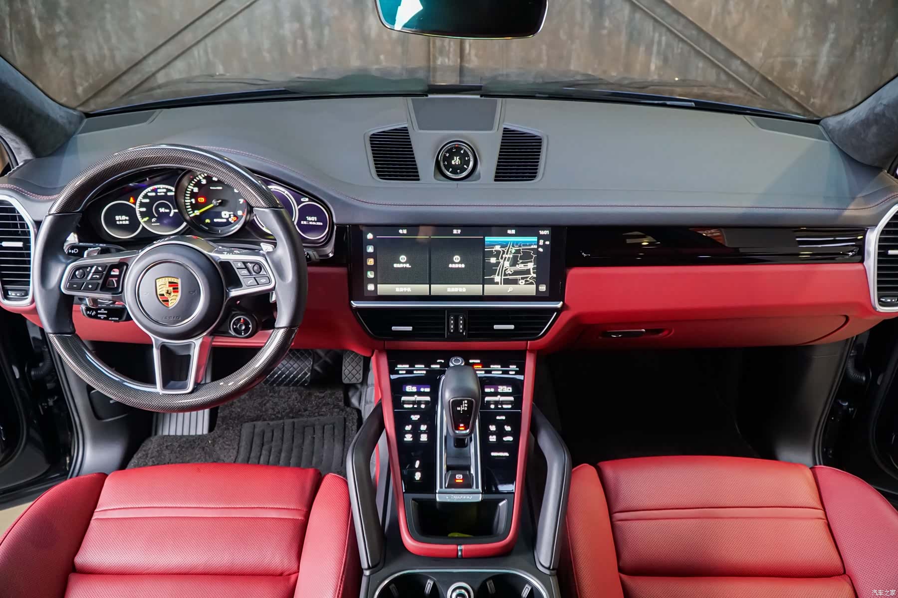 Porsche Cayenne, 2023 13