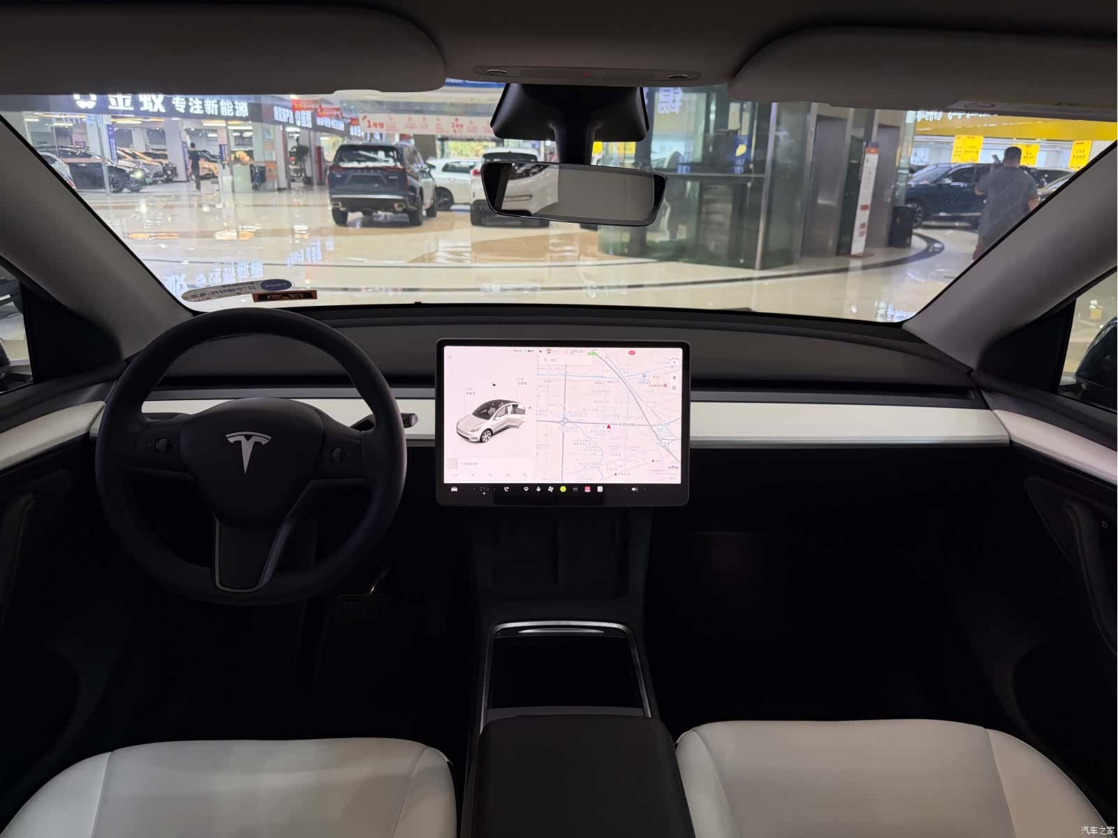 Tesla Model Y, 2022 6