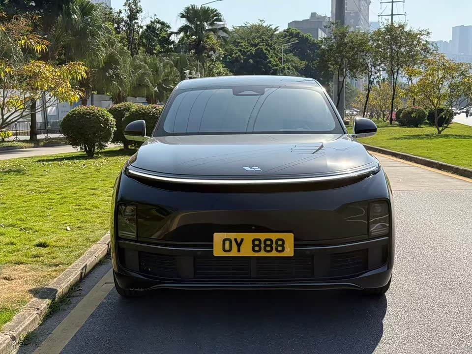 Li Auto Ideal L8