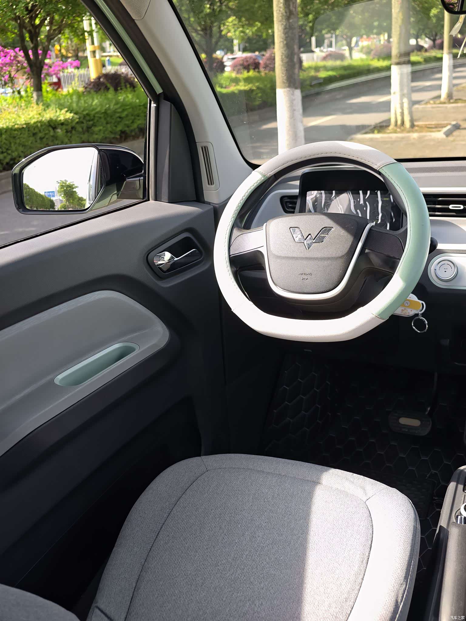 Wuling MINIEV, 2022 9