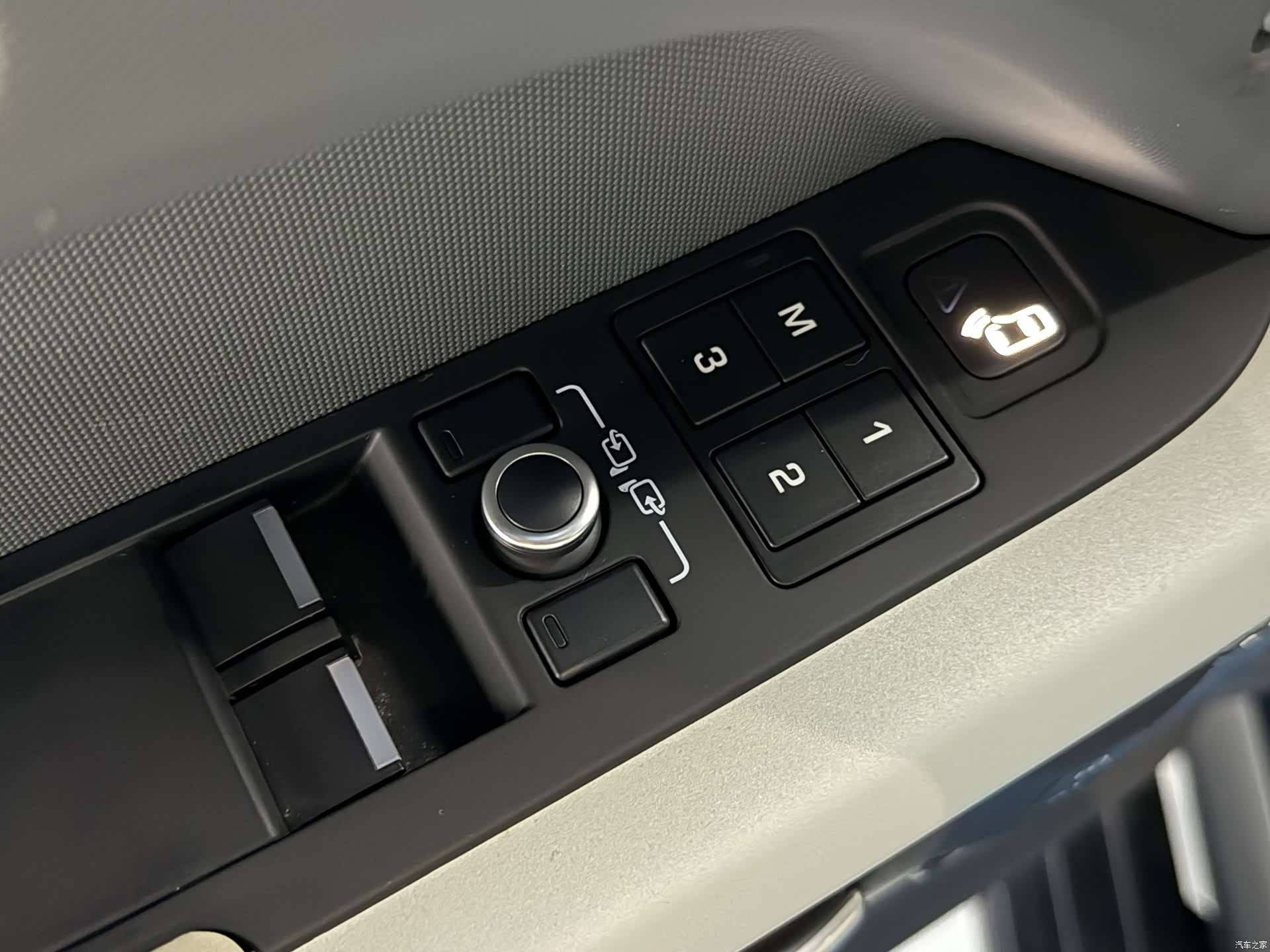 Land Rover Defender, 2021 7