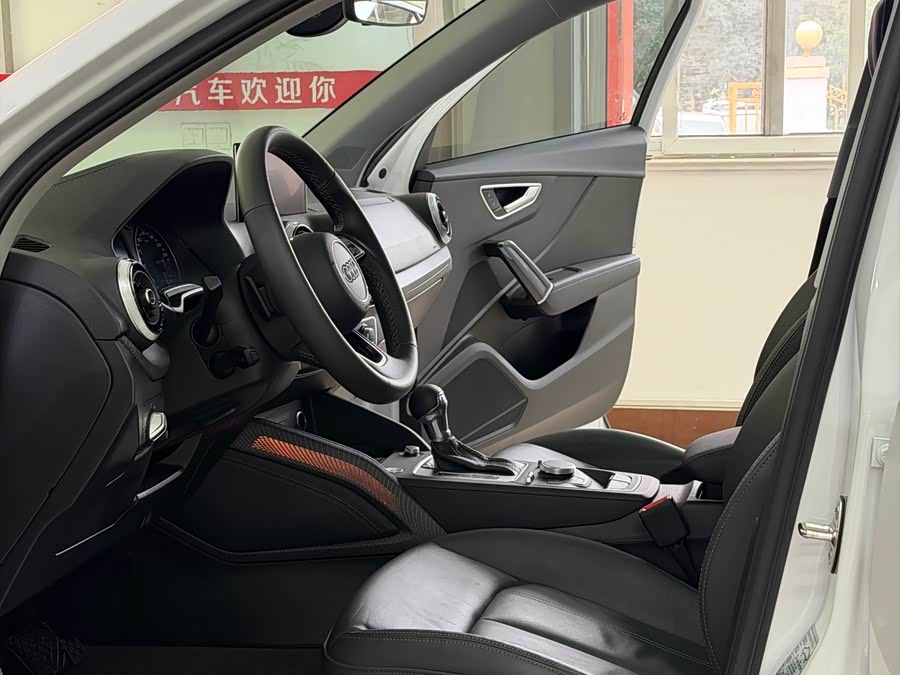 Audi Q2L 2022, фото 9
