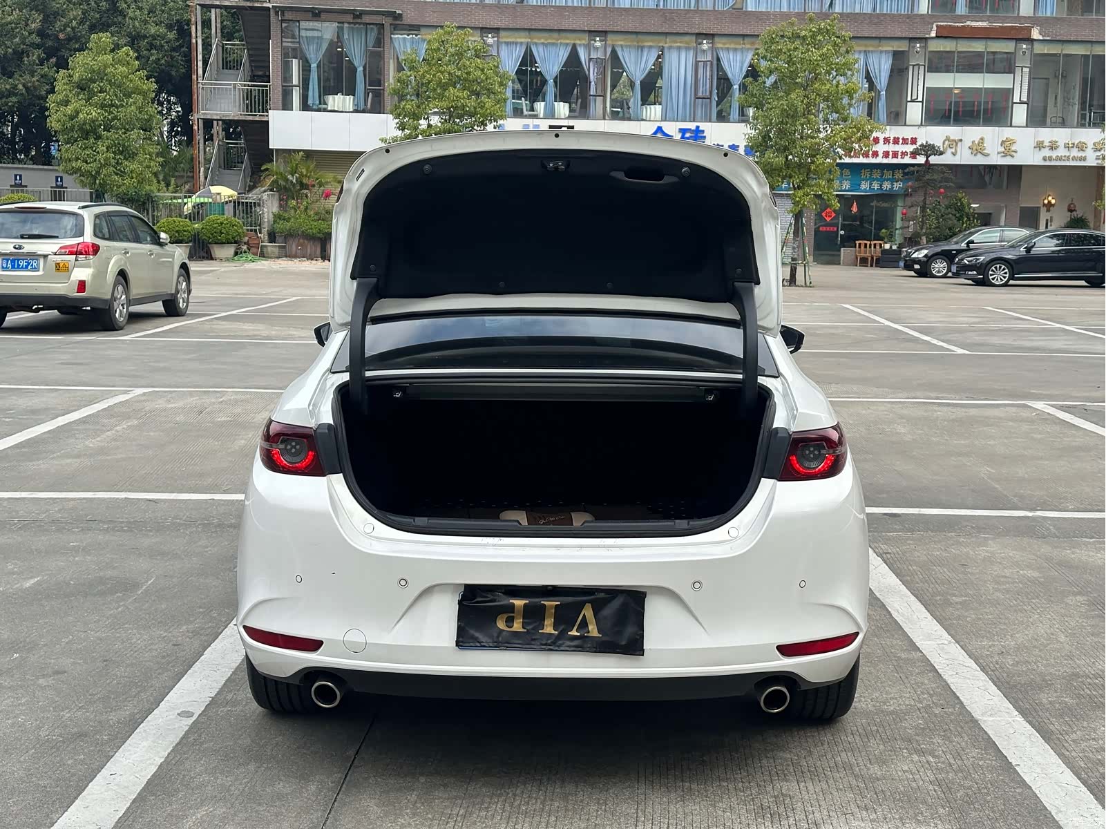 Mazda Mazda3, 2023 35