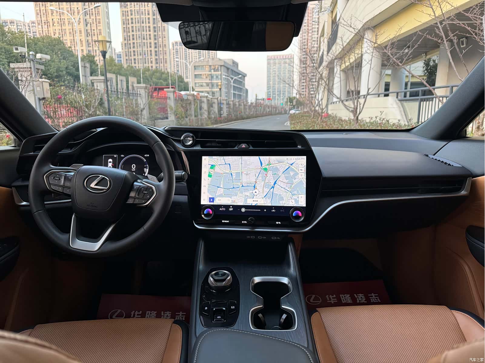 Lexus RZ, 2023 4