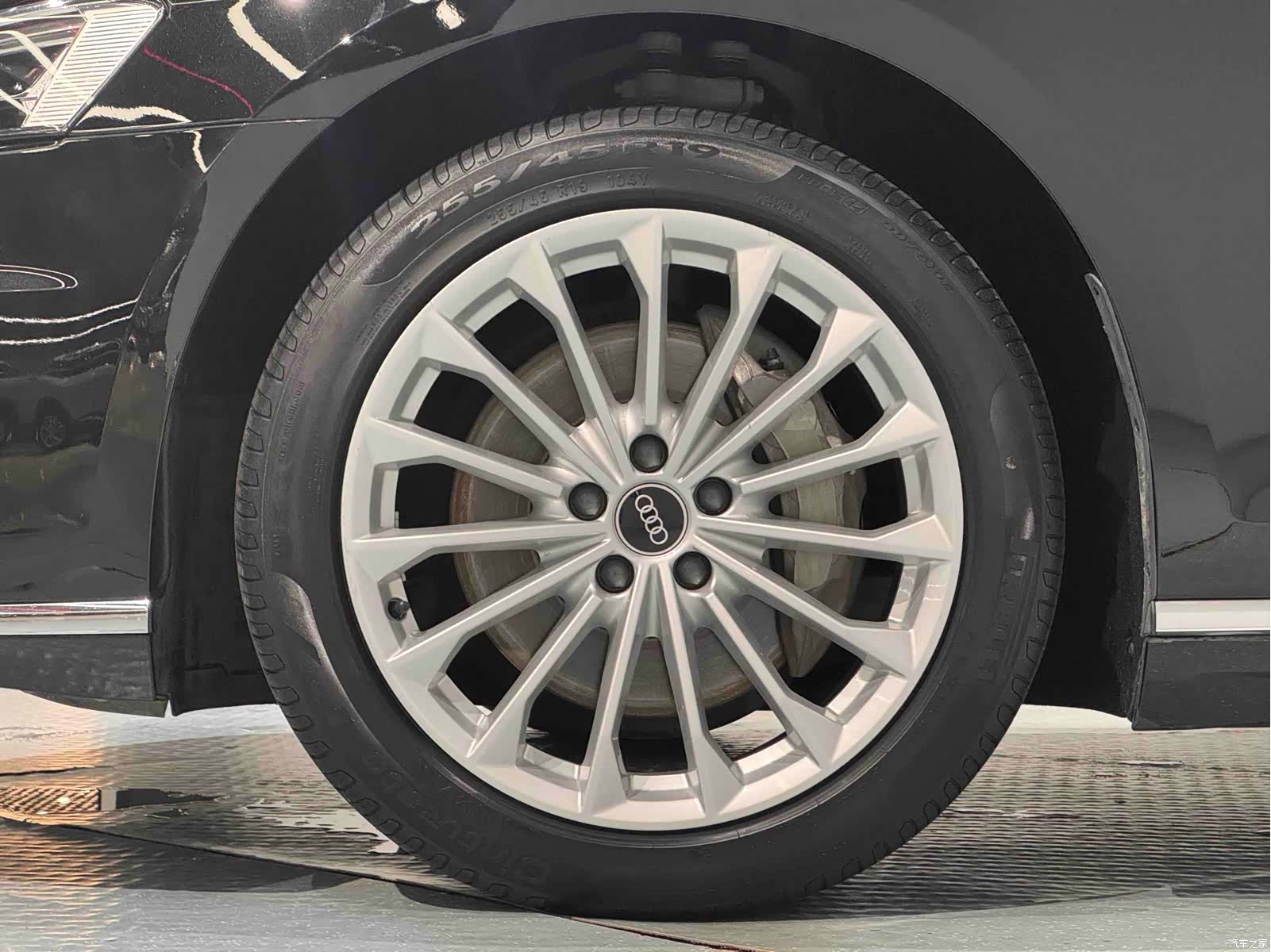 Audi A8L, 2022 17