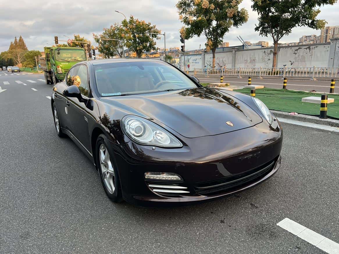 Porsche Panamera, 2012 3