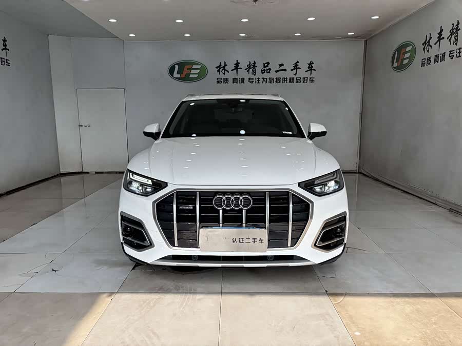 Audi Q5L 2024, фото 2
