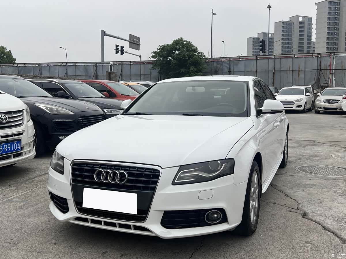 Audi A4L, 2011 1