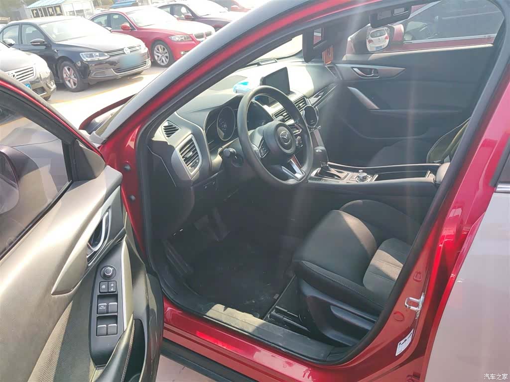 Mazda CX-4, 2019 12