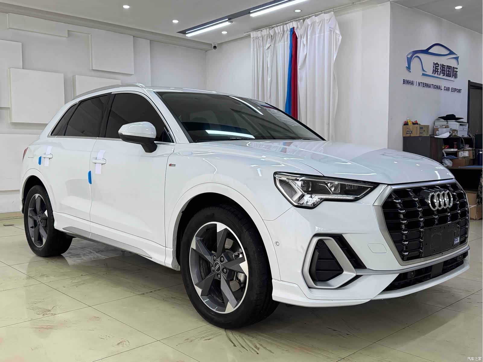 Audi Q3, 2021 3