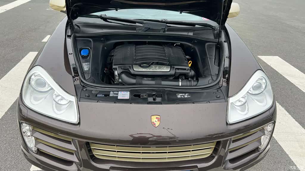 Porsche Cayenne, 2010 19