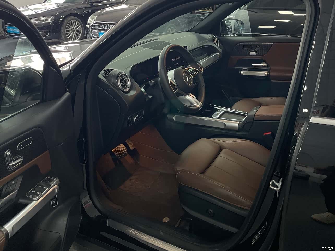 Mercedes-Benz GLB, 2025 8