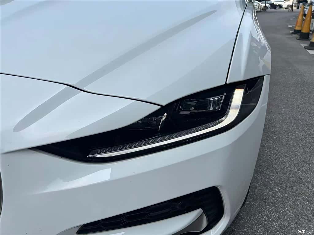 Land Rover XEL, 2022 6