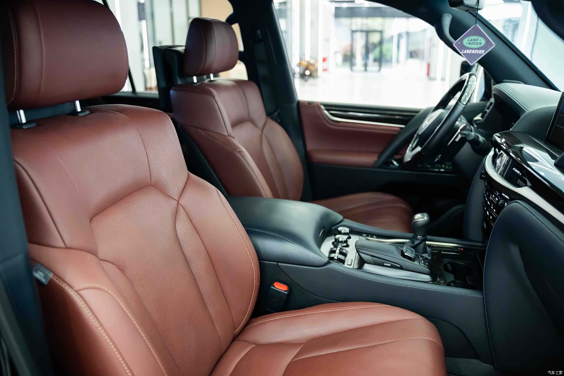 Lexus LX, 2020 14