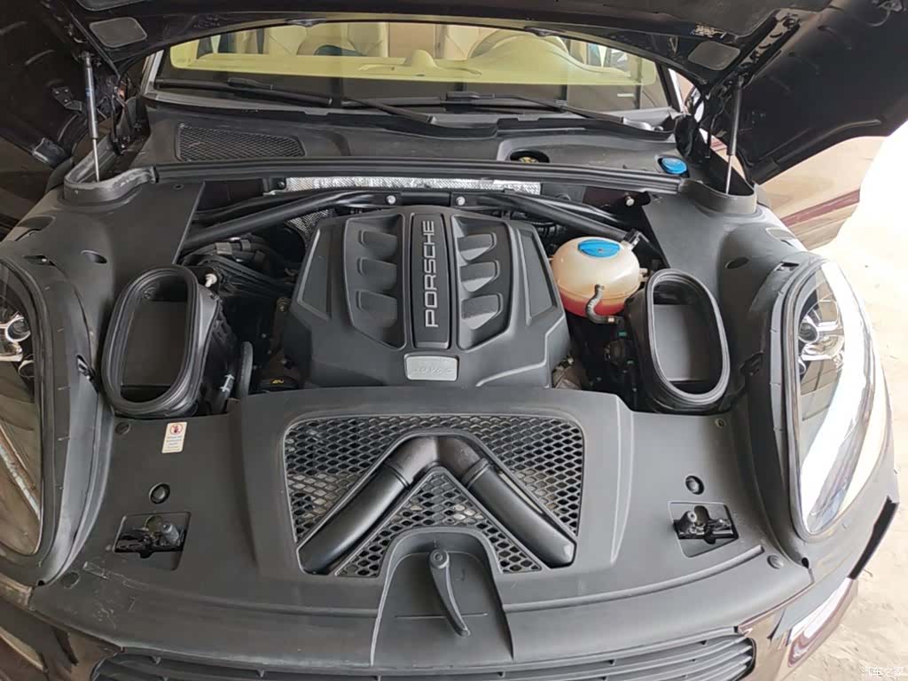 Porsche Macan, 2016 16