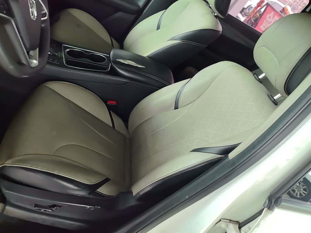 Wuling 730, 2020 8