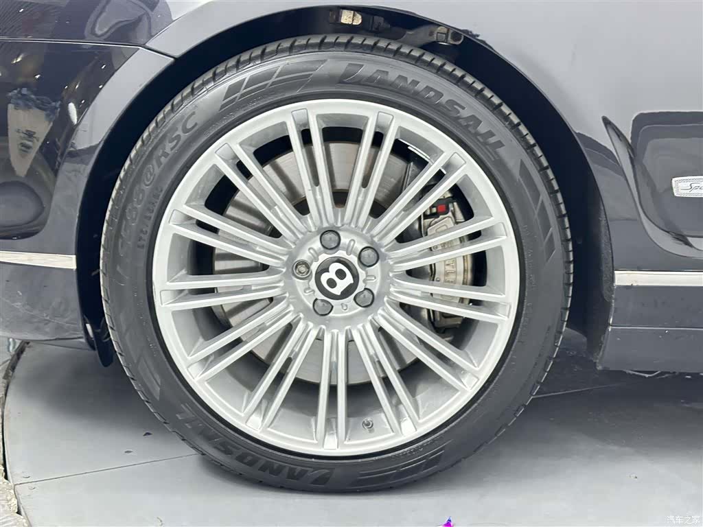 Bentley Flying Spur, 2012 11