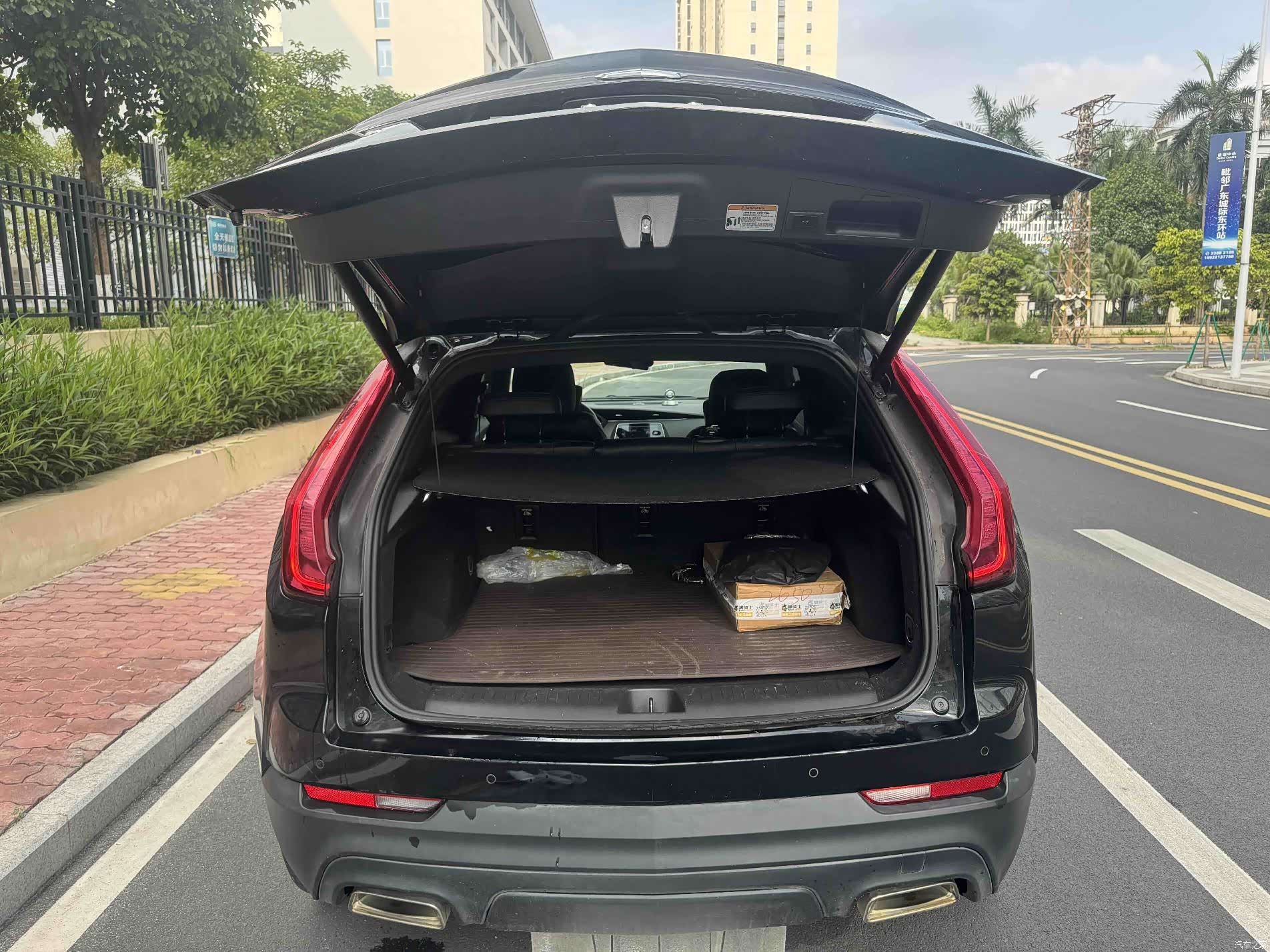Cadillac XT4, 2022 14
