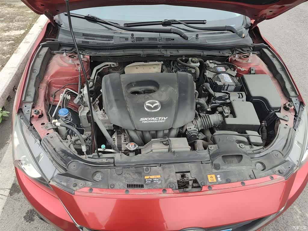 Mazda Mazda3, 2016 10