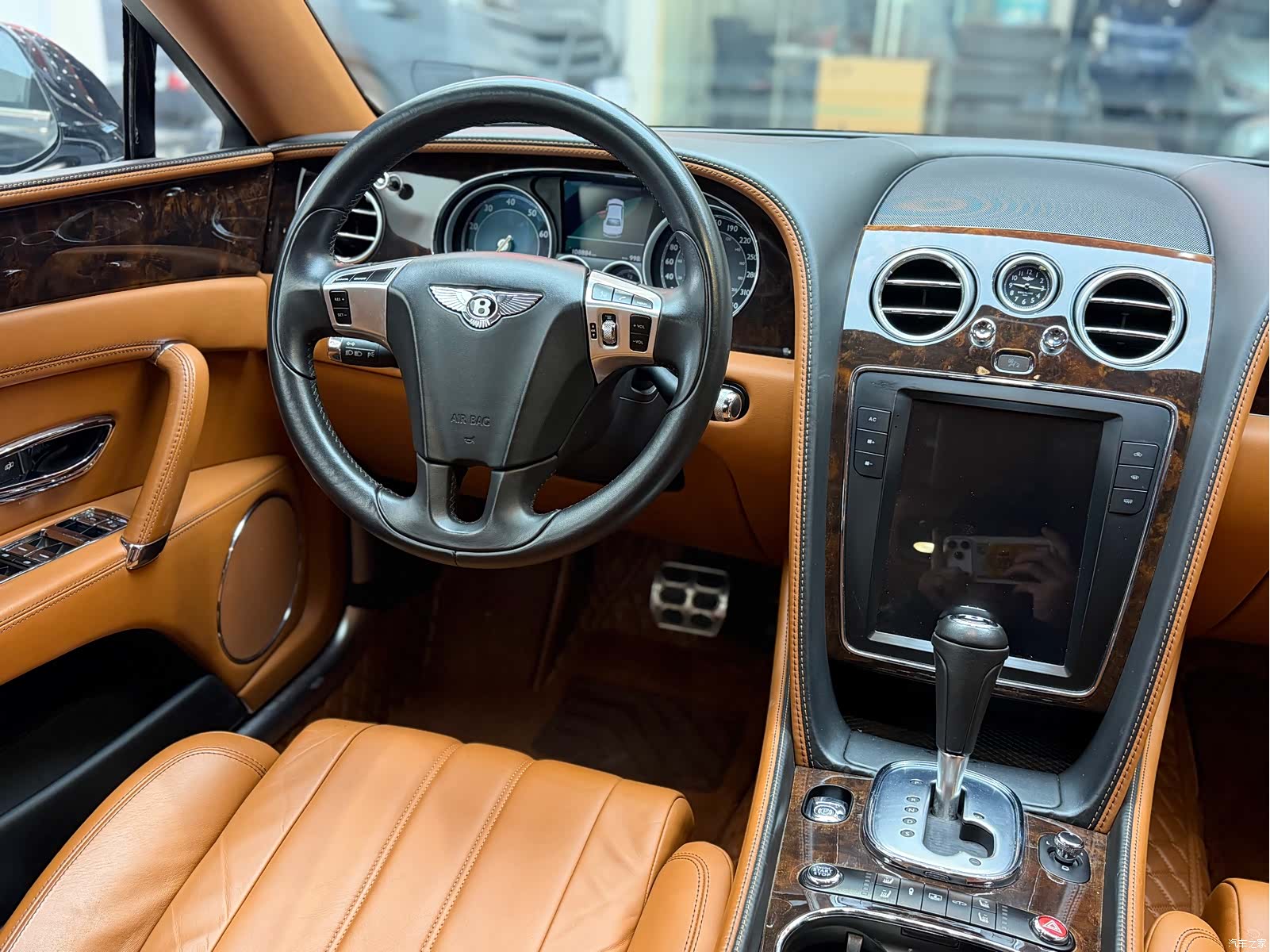 Bentley Flying Spur, 2016 11