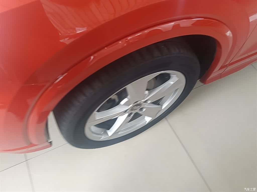 Audi Q2L, 2020 23