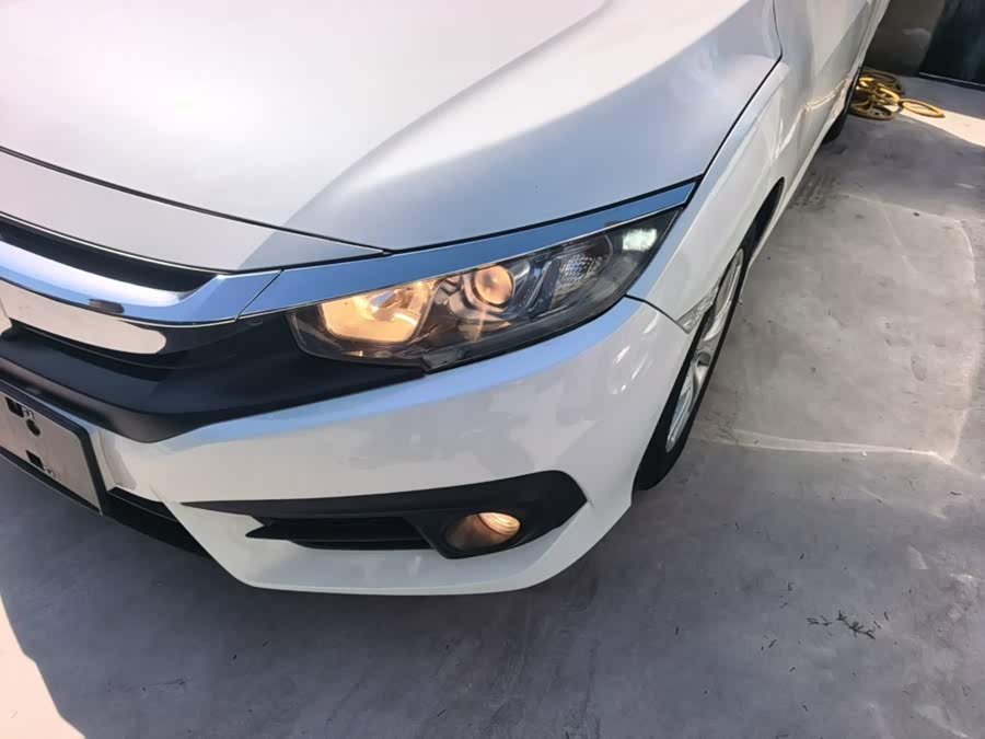 Honda Civic 2018, фото 23