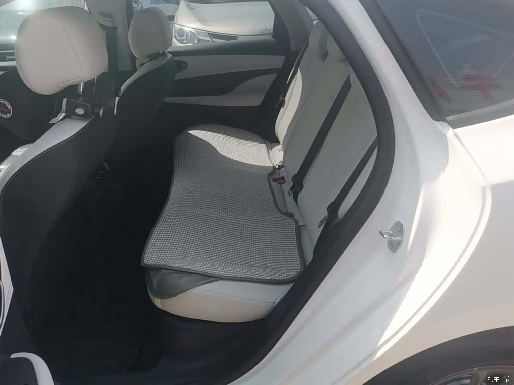 BYD Seal, 2025 17
