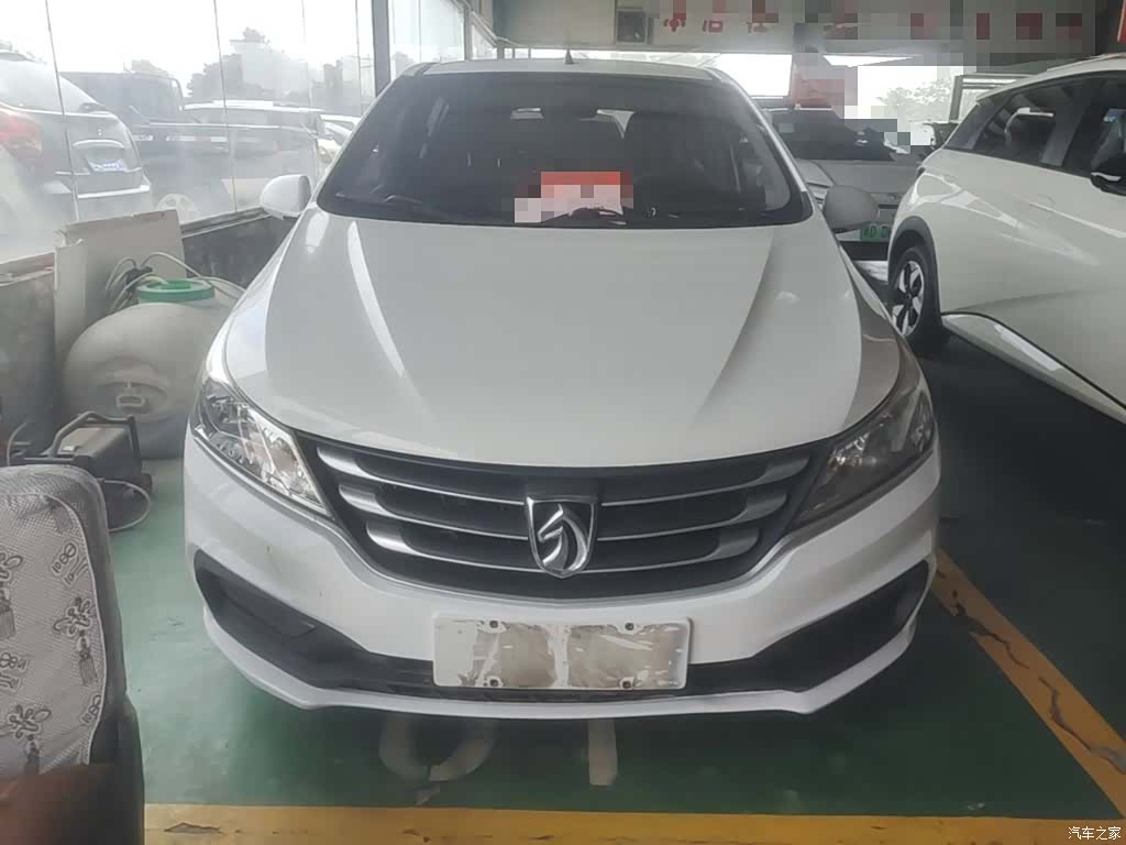 Wuling 310, 2017 3