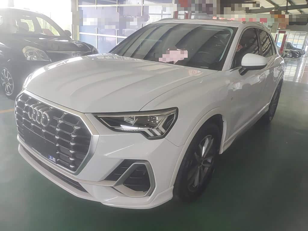 Audi Q3 2022 35 TFSI