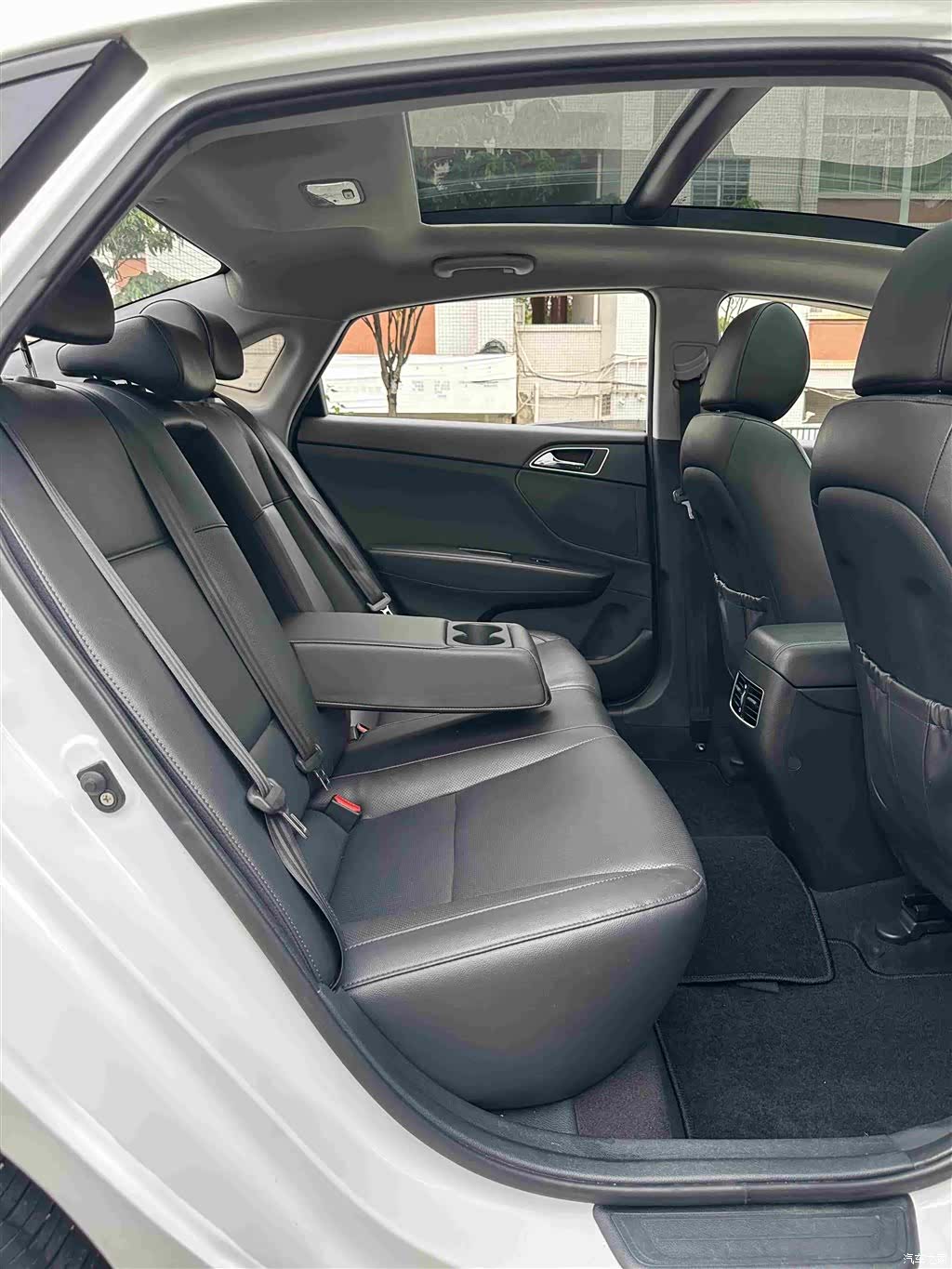 Hyundai GLS, 2019 10